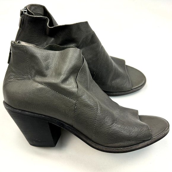EILEEN‎ FISHER 'Ink' Open Toe Block Heel Bootie Women 9.5 NWOB Zip Closure Ankle